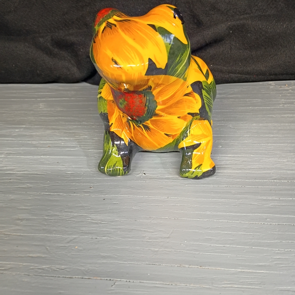 Colorful Frog Figurine - Picture 2 of 4